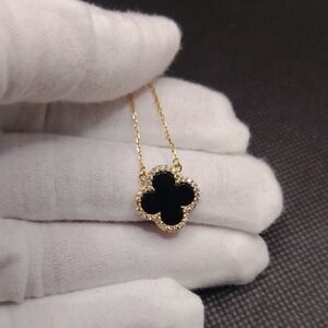 925 silver 14k gp Black and white reversible Clover Necklace